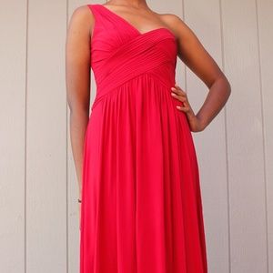 Red one-shoulder prom dress
